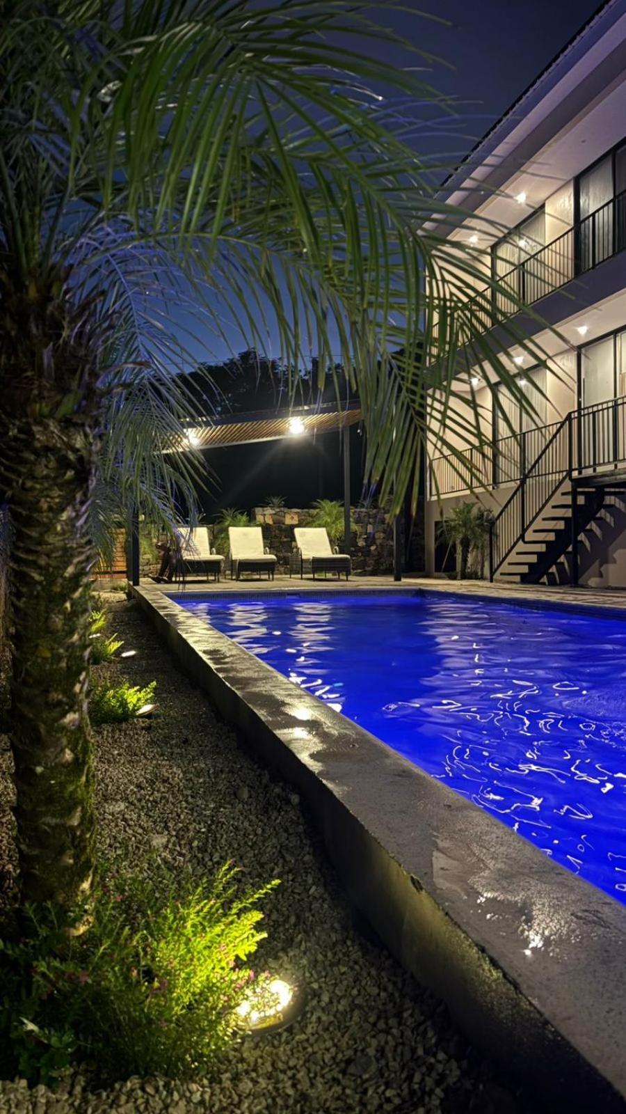Tamarindo Beach, Prime Location, Fantastic Watersalt Pool & Cold Plunge, Family & Friends Екстер'єр фото